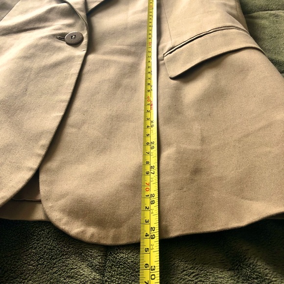 Lands' End Women's Tan Blazer - Picture 10 of 12